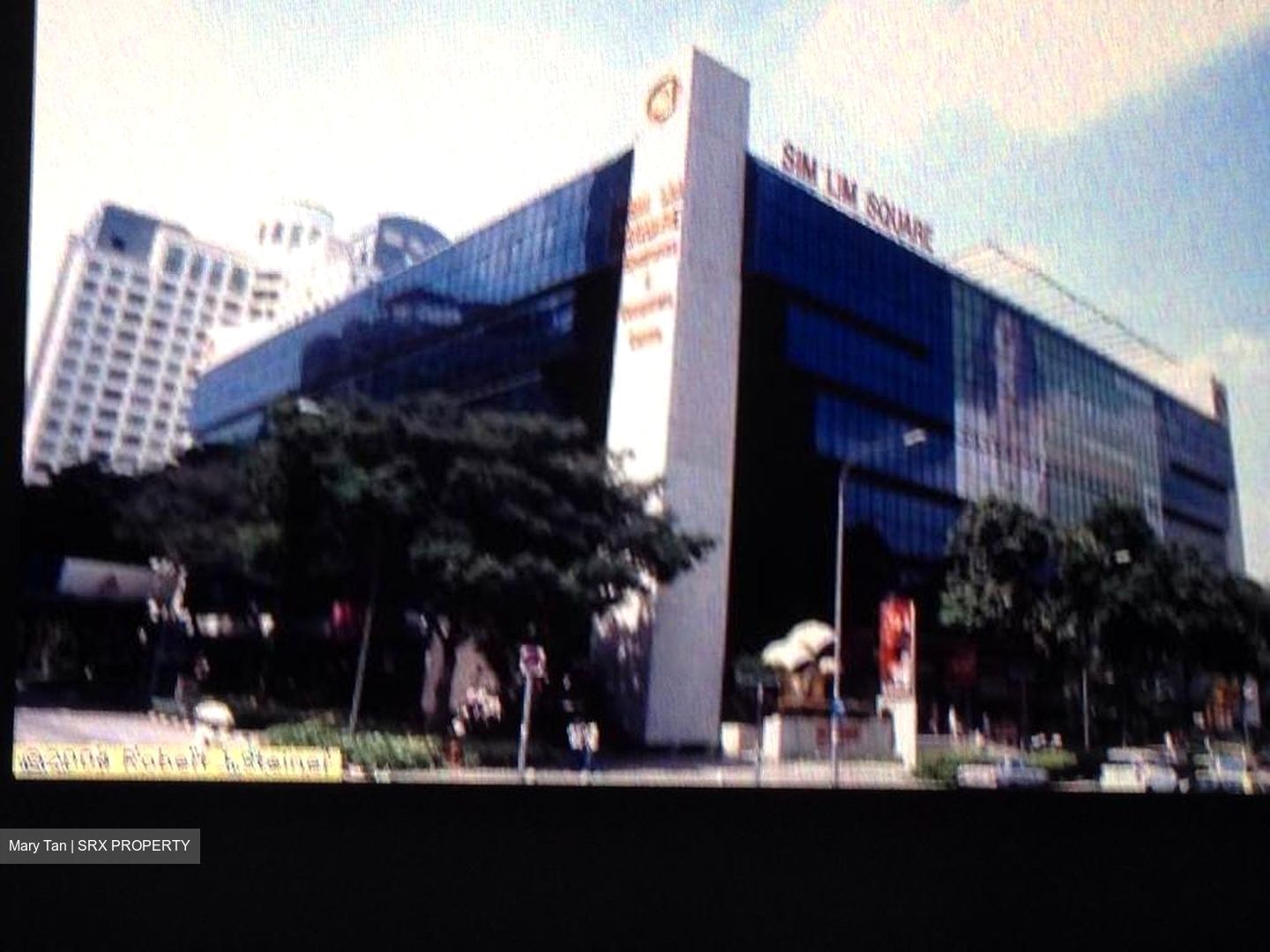 Sim Lim Square (D7), Retail #371702941